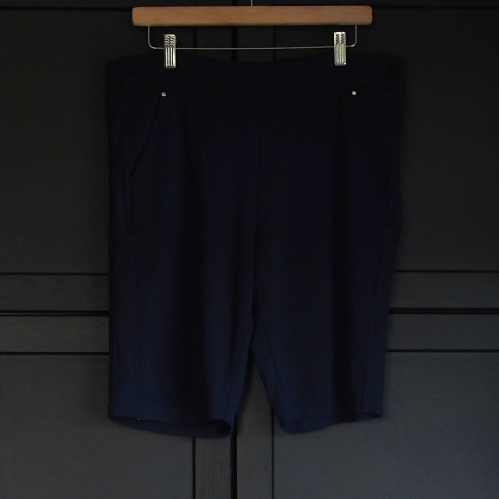 Greg Norman | Ponte Stretch Knit Navy Dressy Shorts
